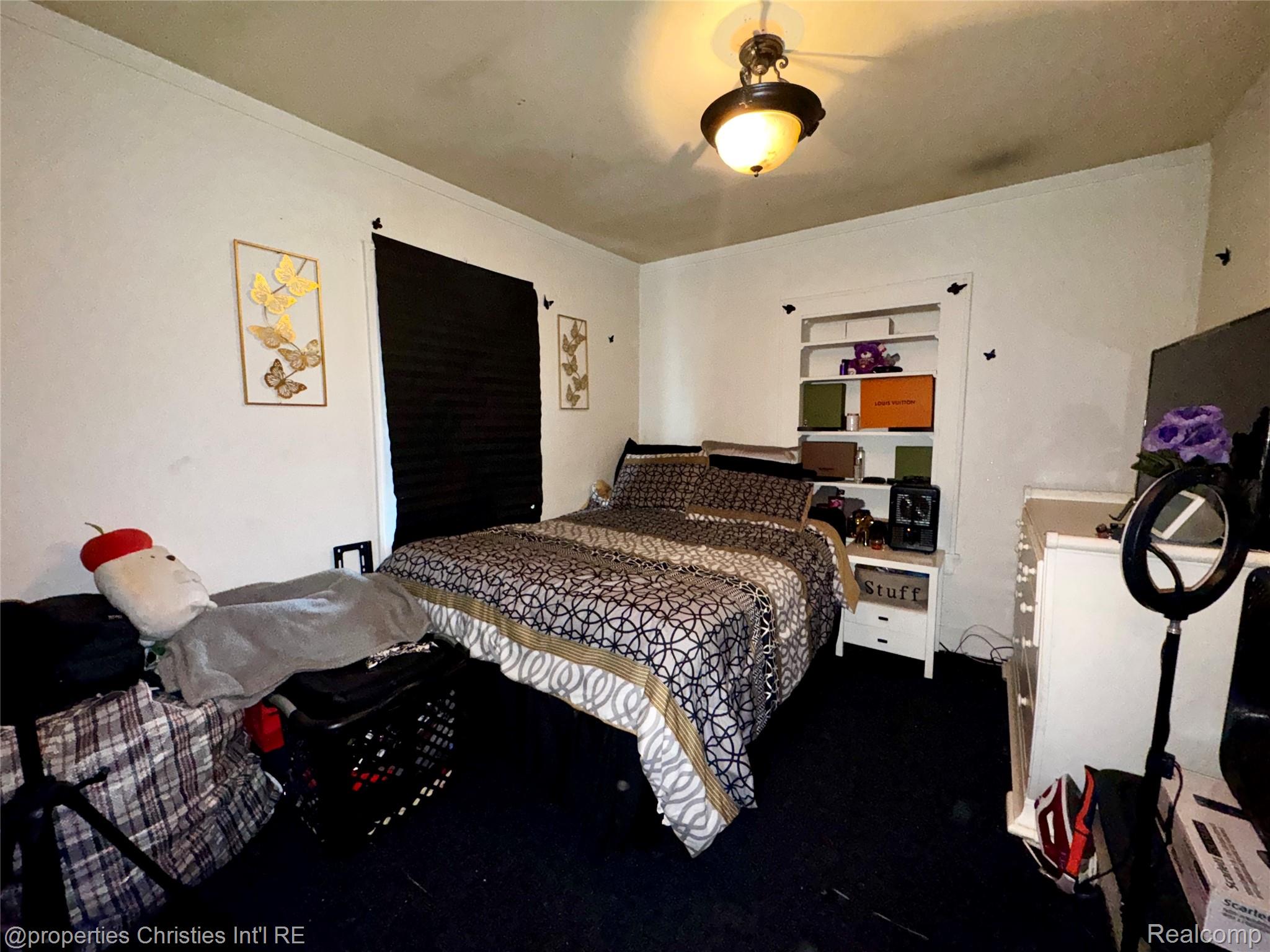 801 Robinwood Street