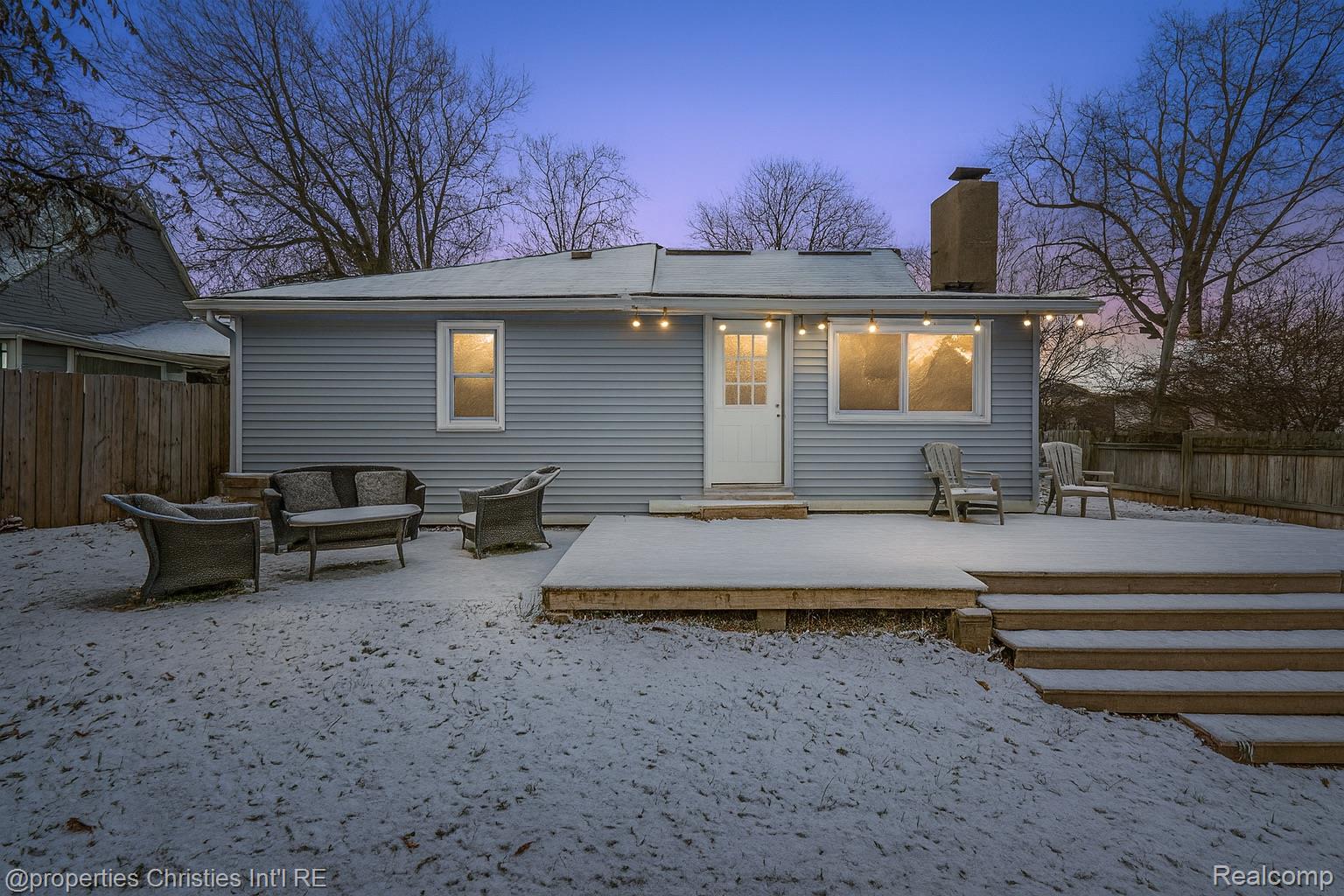 2925 Seebaldt Avenue