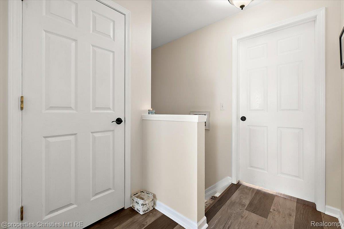 10217 Meadow Crest Court