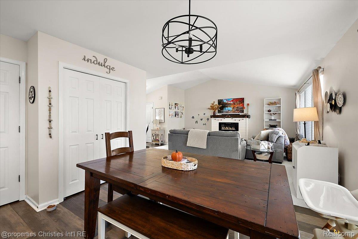 10217 Meadow Crest Court