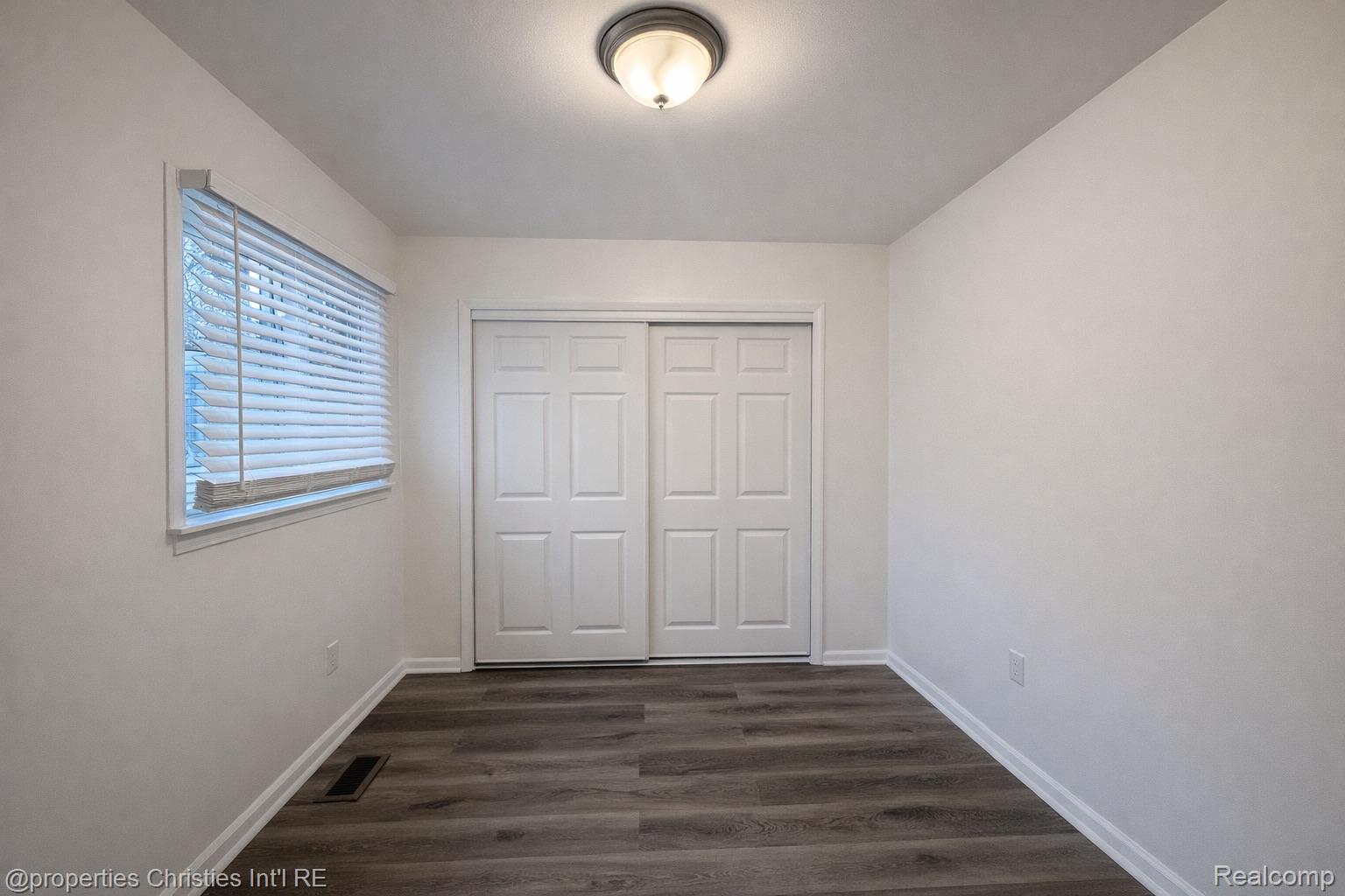 146 W Beverly Avenue