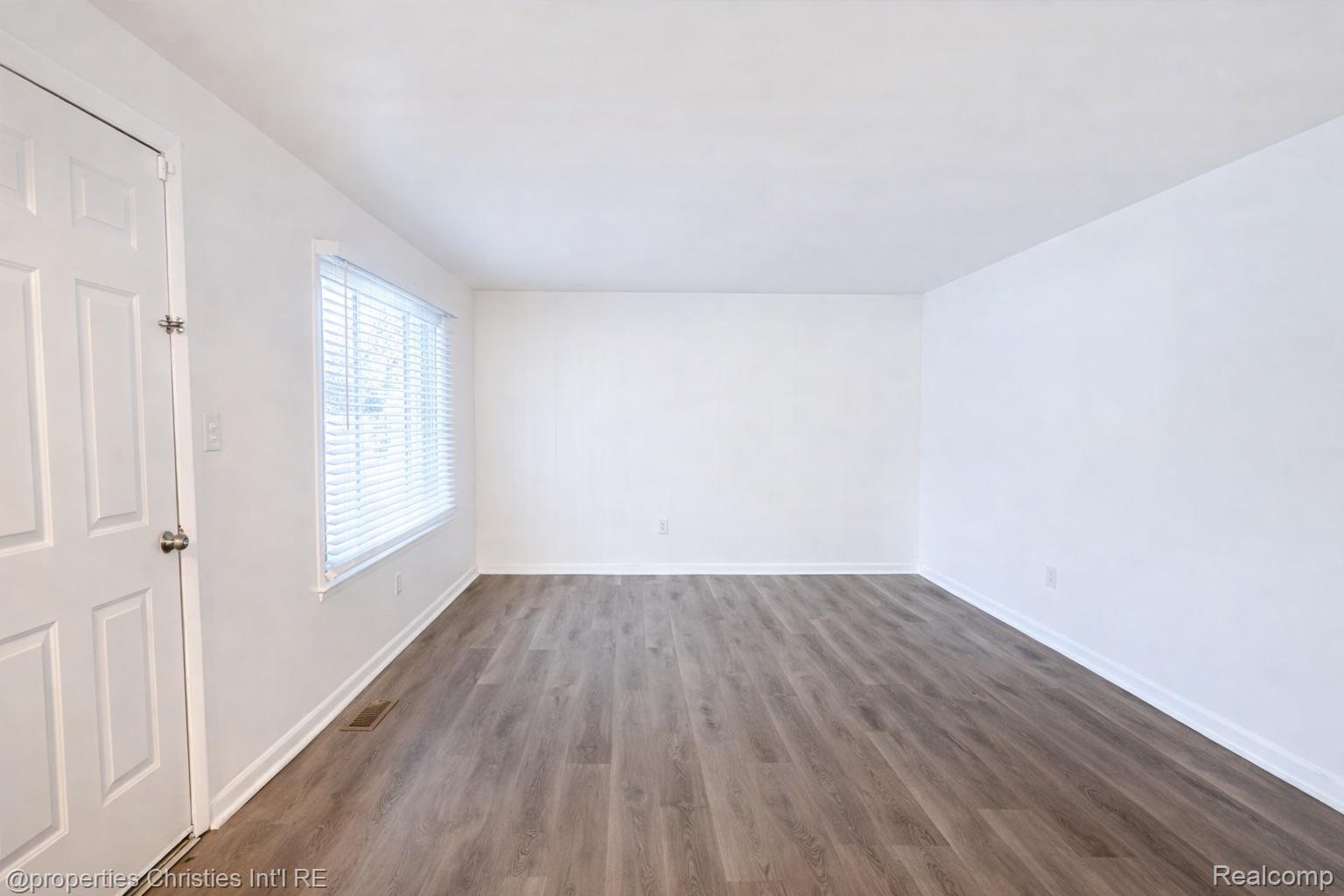 146 W Beverly Avenue