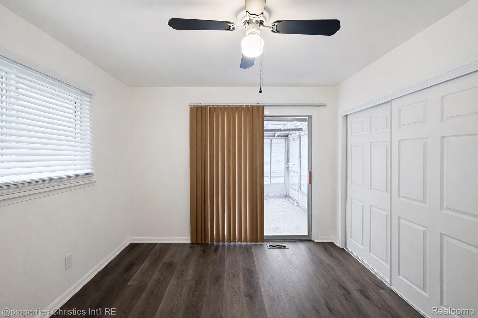 146 W Beverly Avenue