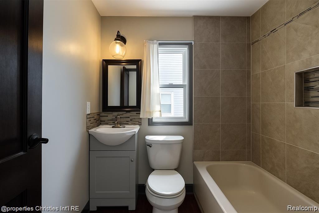 1259 Humphrey Avenue