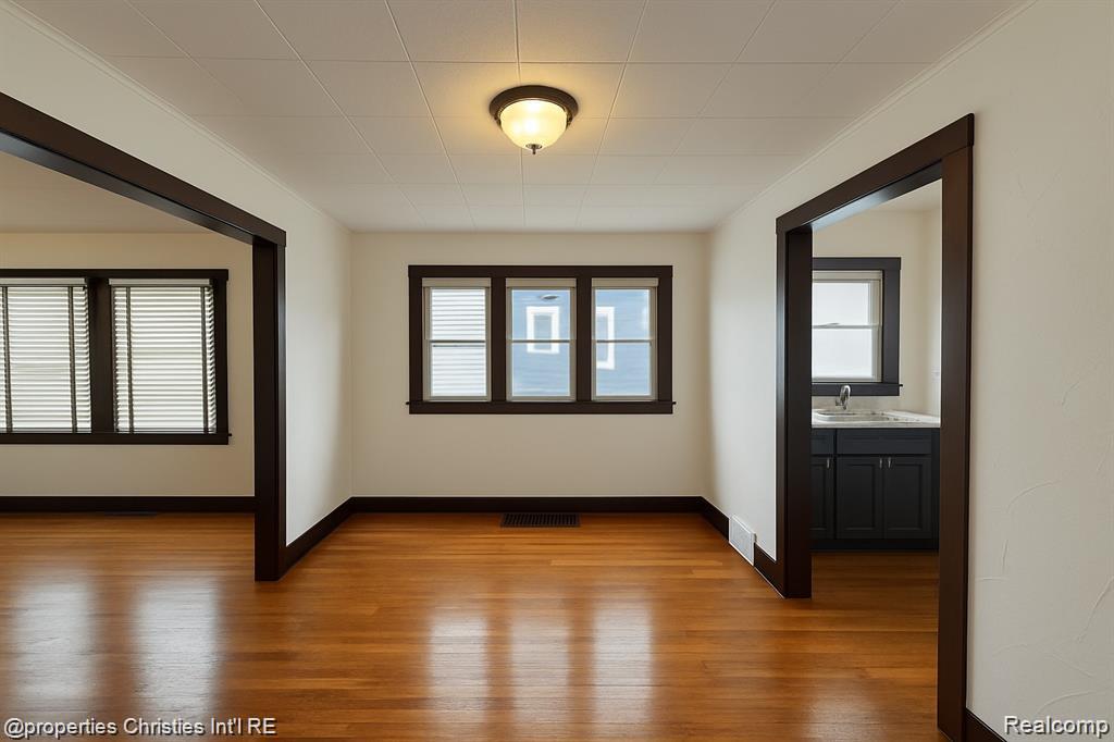 1259 Humphrey Avenue