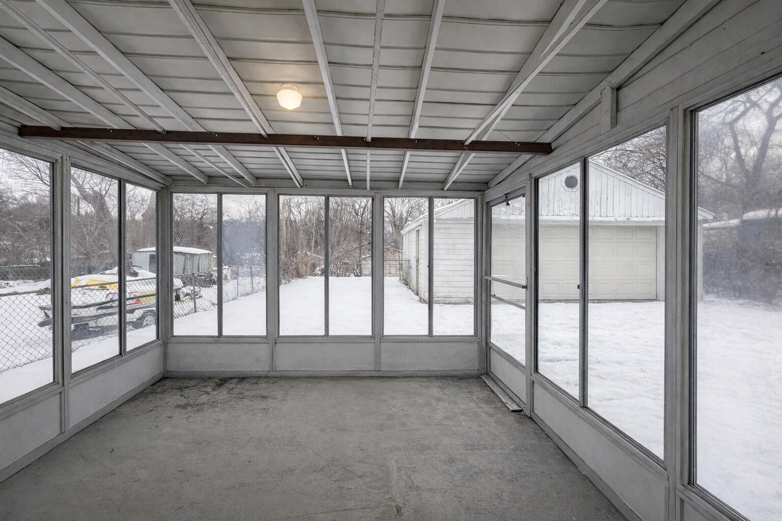 146 W Beverly Avenue