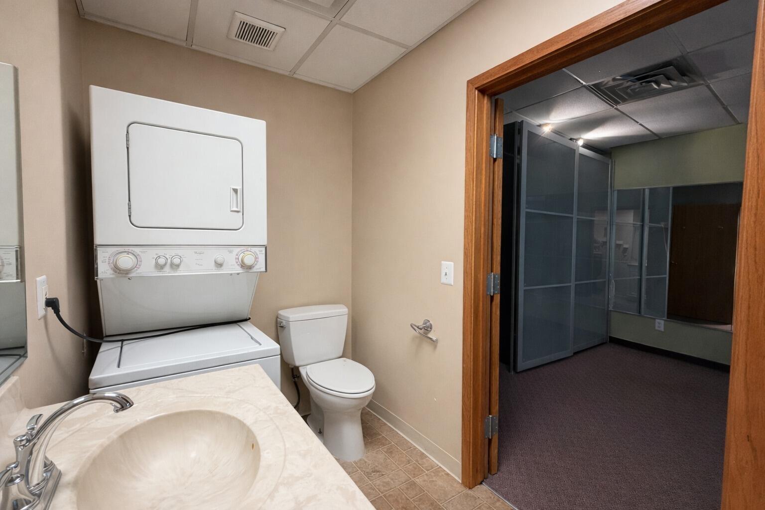 35 N Saginaw Street 3