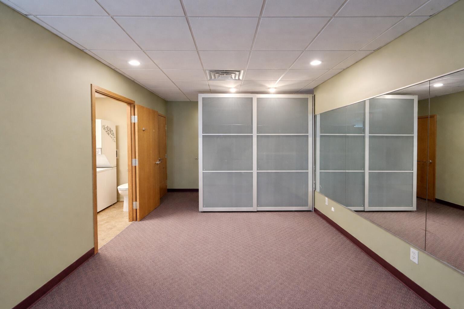 35 N Saginaw Street 3