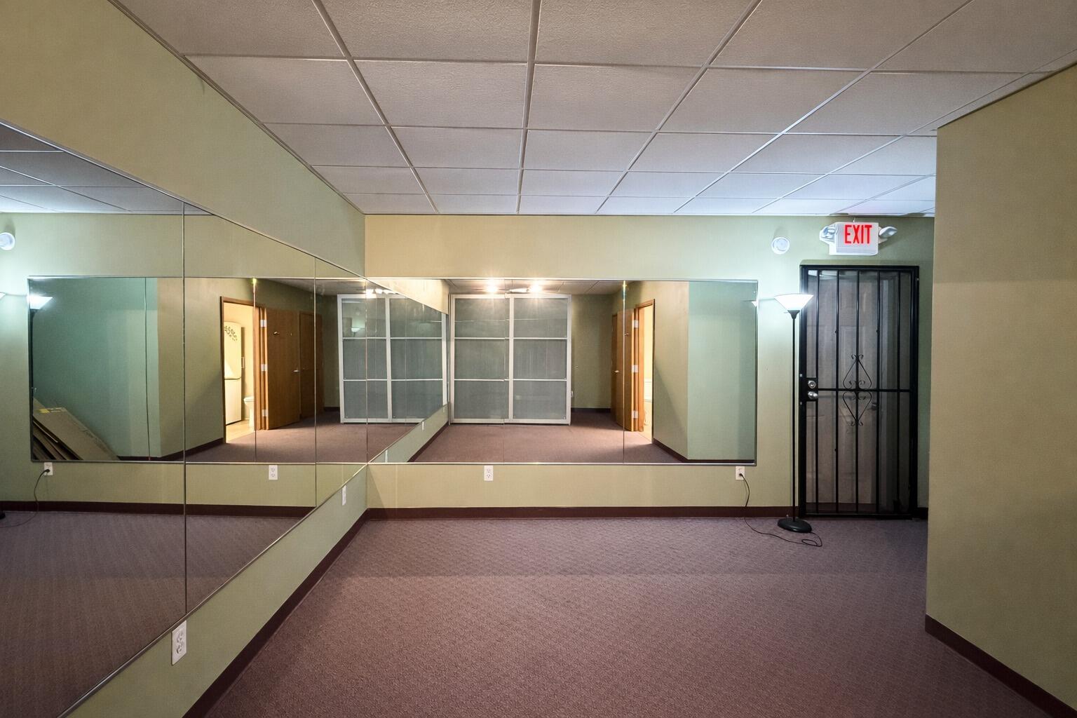 35 N Saginaw Street 3