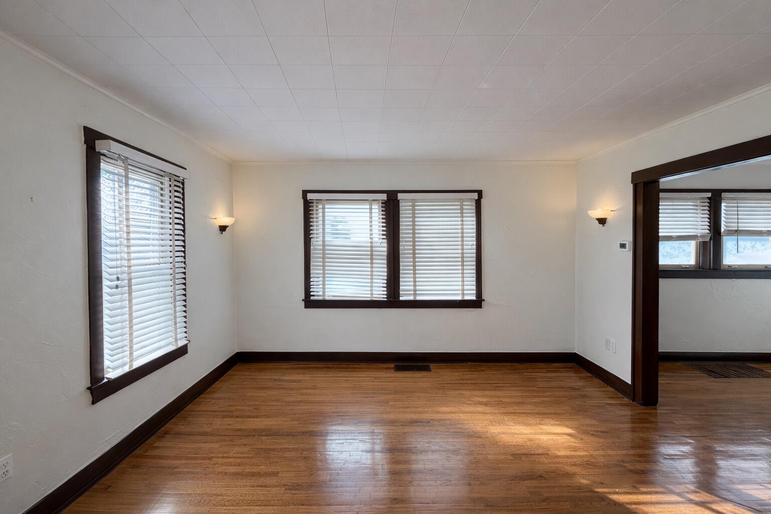 1259 Humphrey Avenue