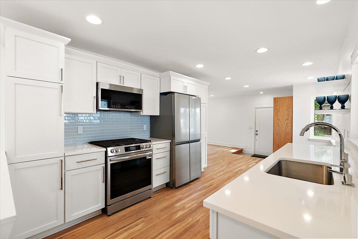 39 W Elza Avenue