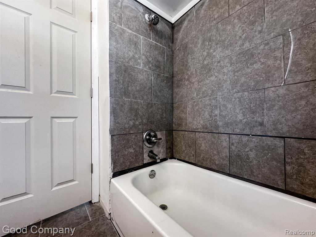 601 N Perry Street # 605 Unit: #605