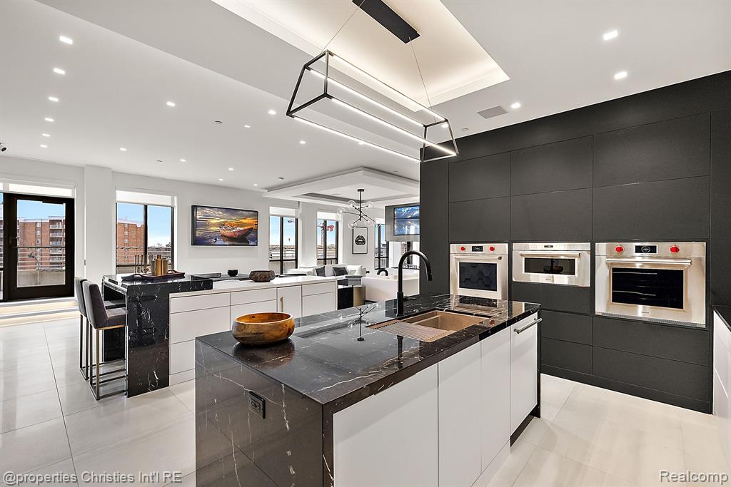 34901 Woodward Avenue Suite 500 Unit: Suite #500