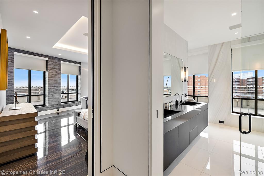 34901 Woodward Avenue Suite 500 Unit: Suite #500