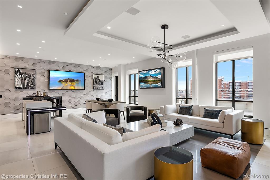 34901 Woodward Avenue Suite 500 Unit: Suite #500