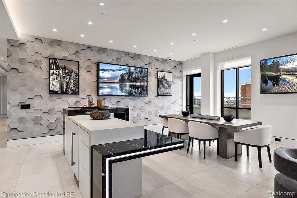 34901 Woodward Avenue Suite 500 Unit: Suite #500