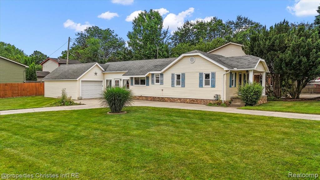 4681 Cass Elizabeth Road