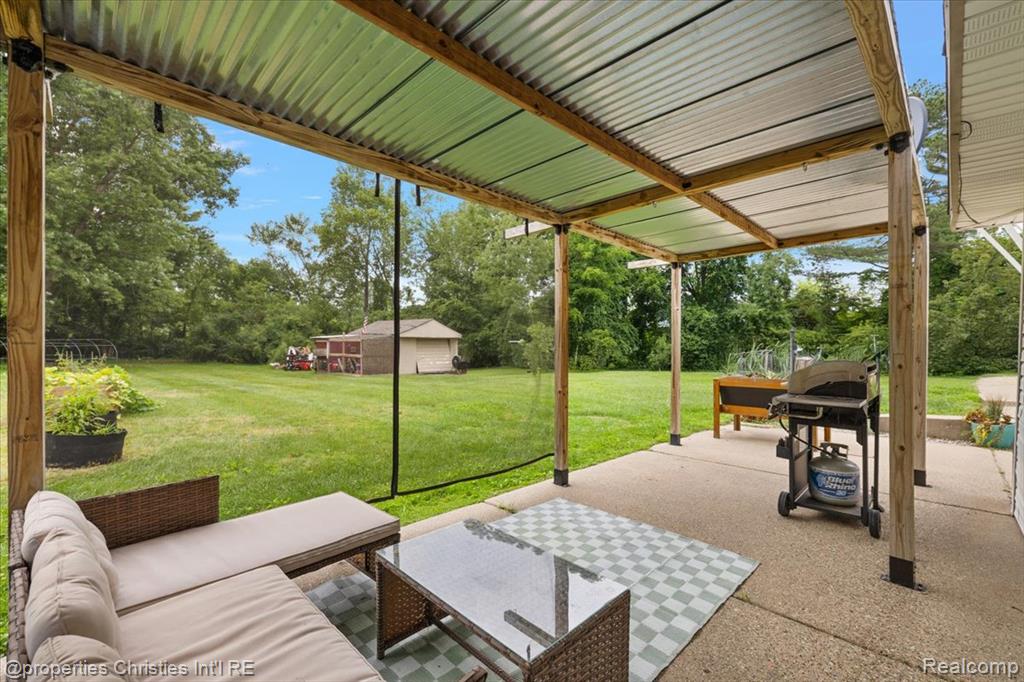 87 N Roslyn Road
