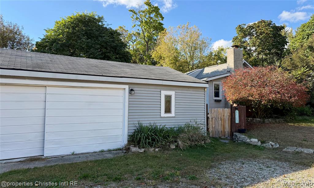 2925 Seebaldt Avenue