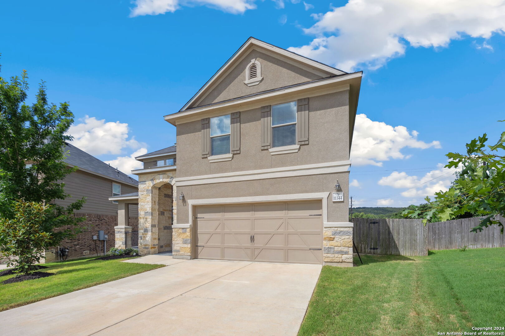 11344 RED OAK