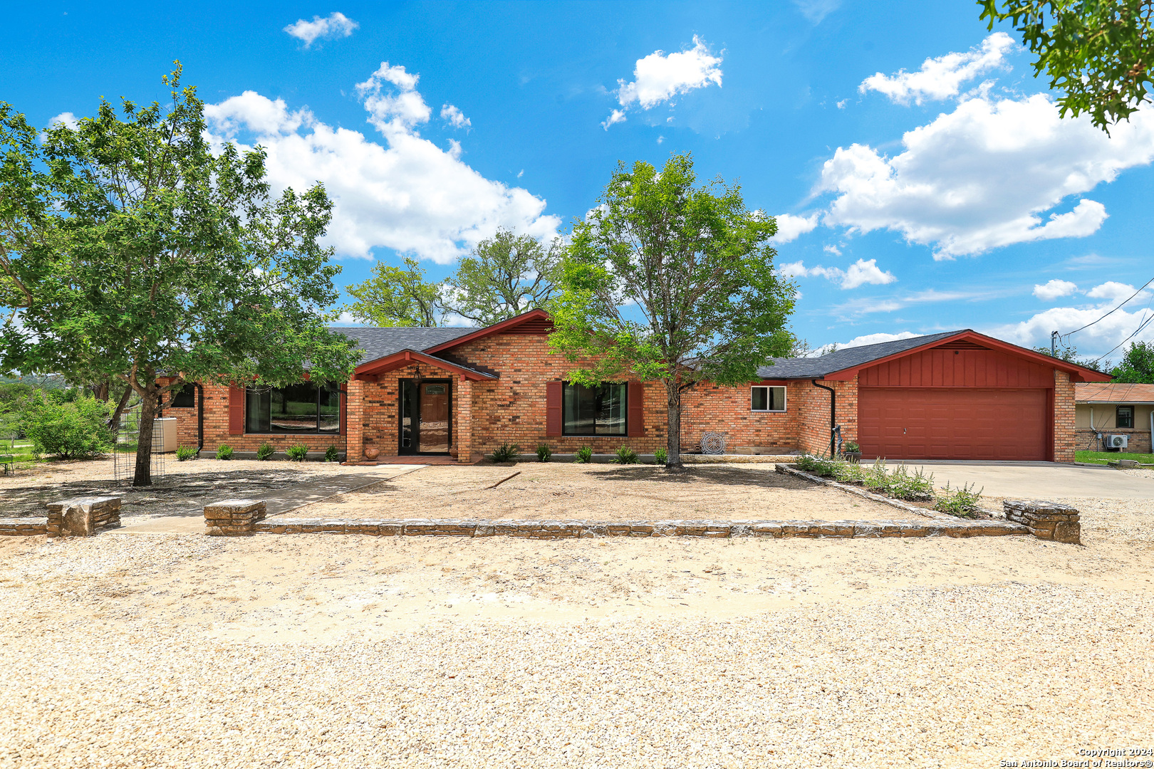 125 CLAYTON RD