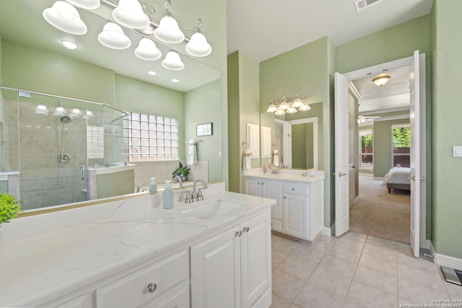 1007 WHITNEYS CT