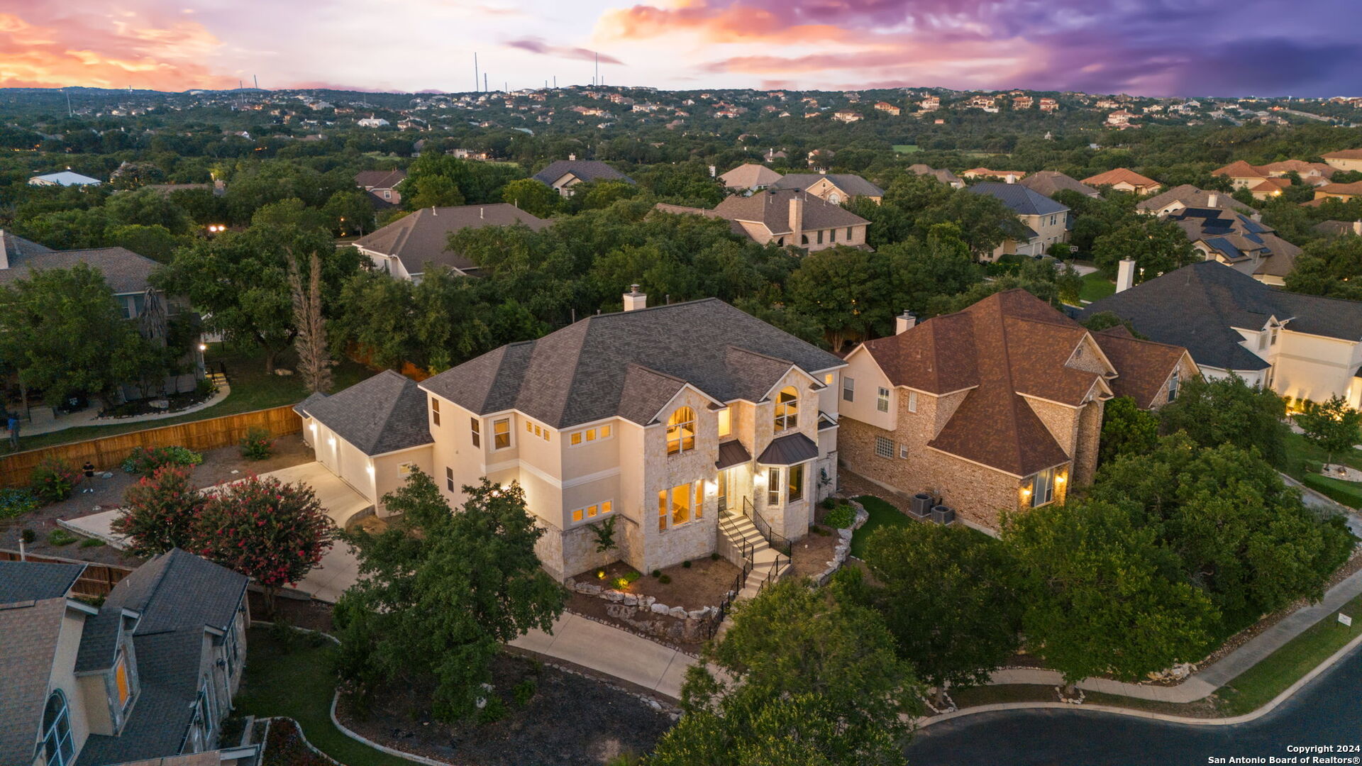1007 WHITNEYS CT