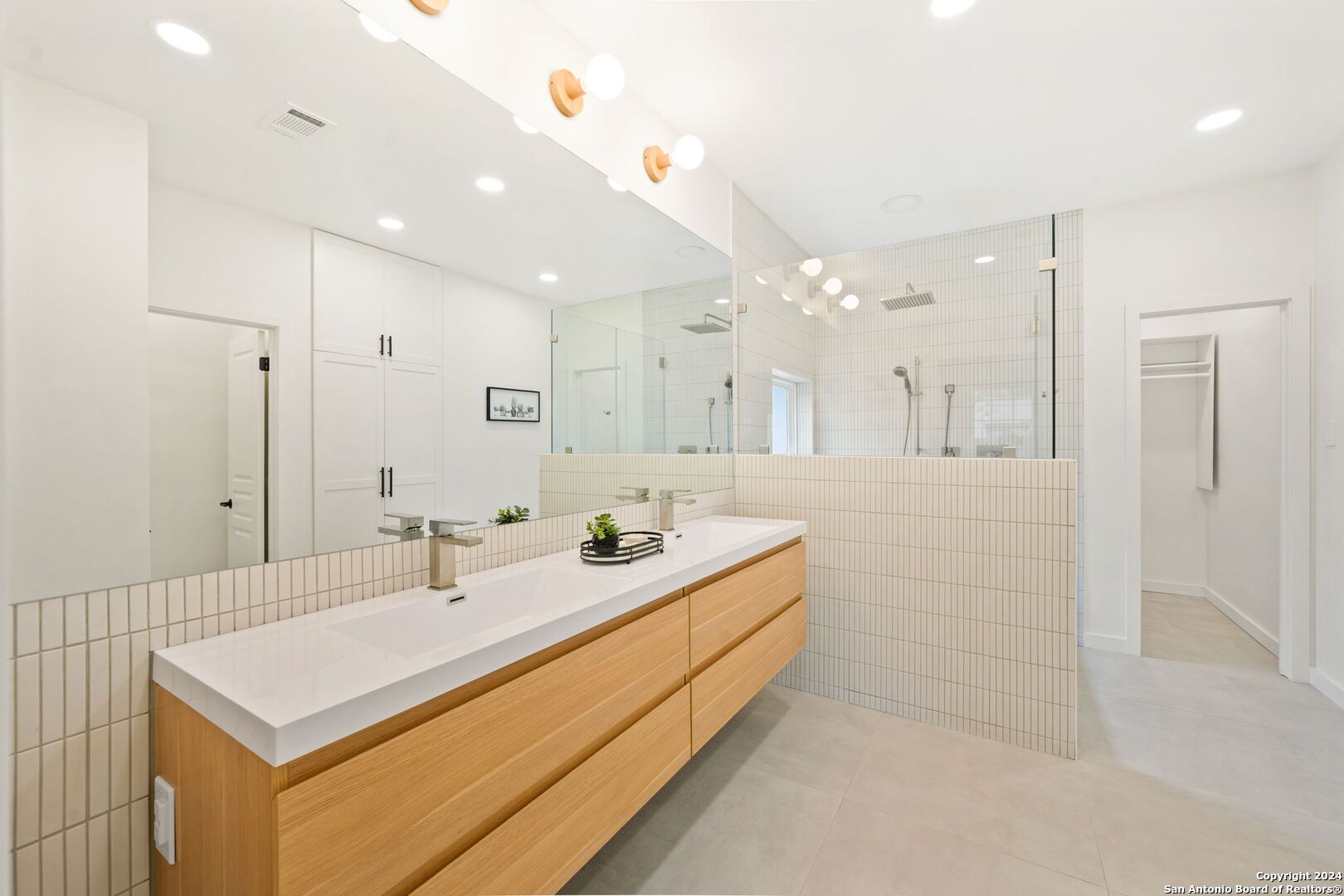 2411 BRIGHTON OAKS