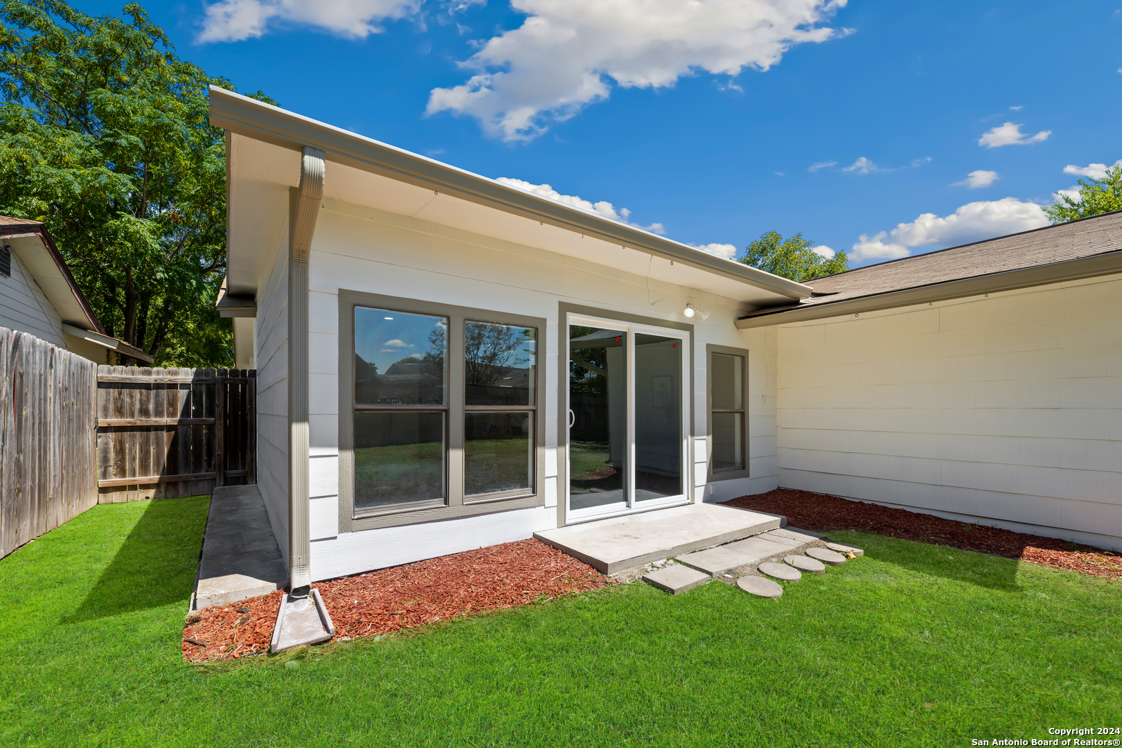 6802 Buckley