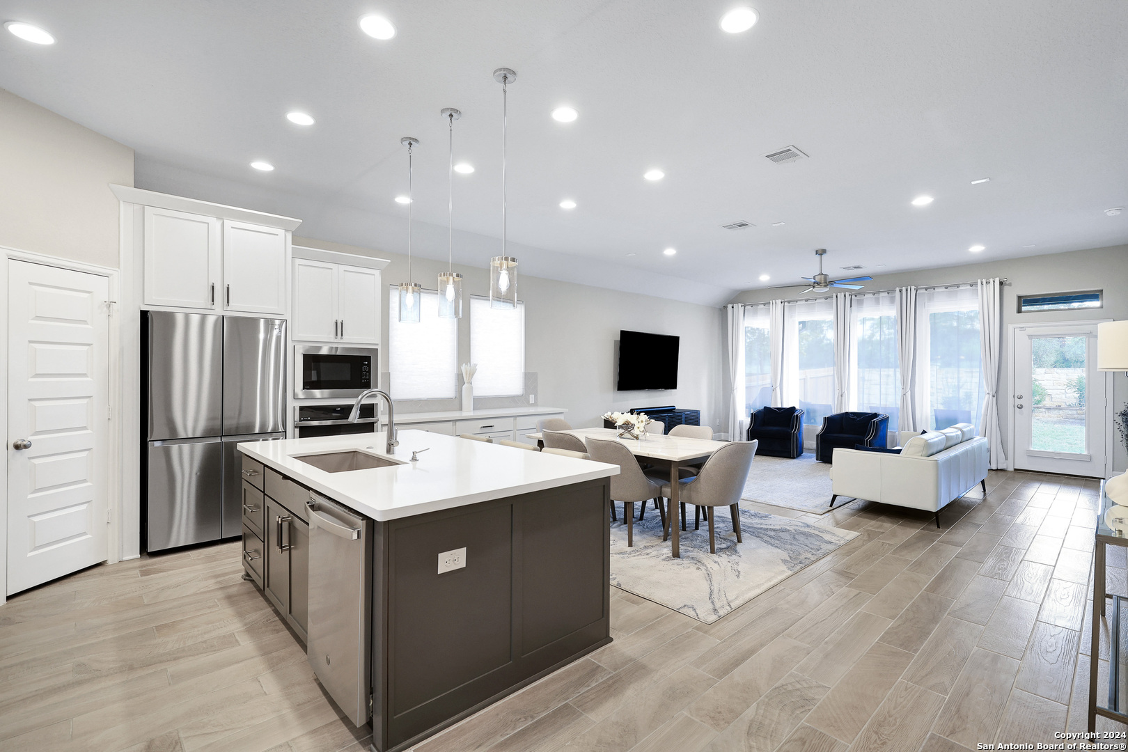 12625 DRAGONFLY LN