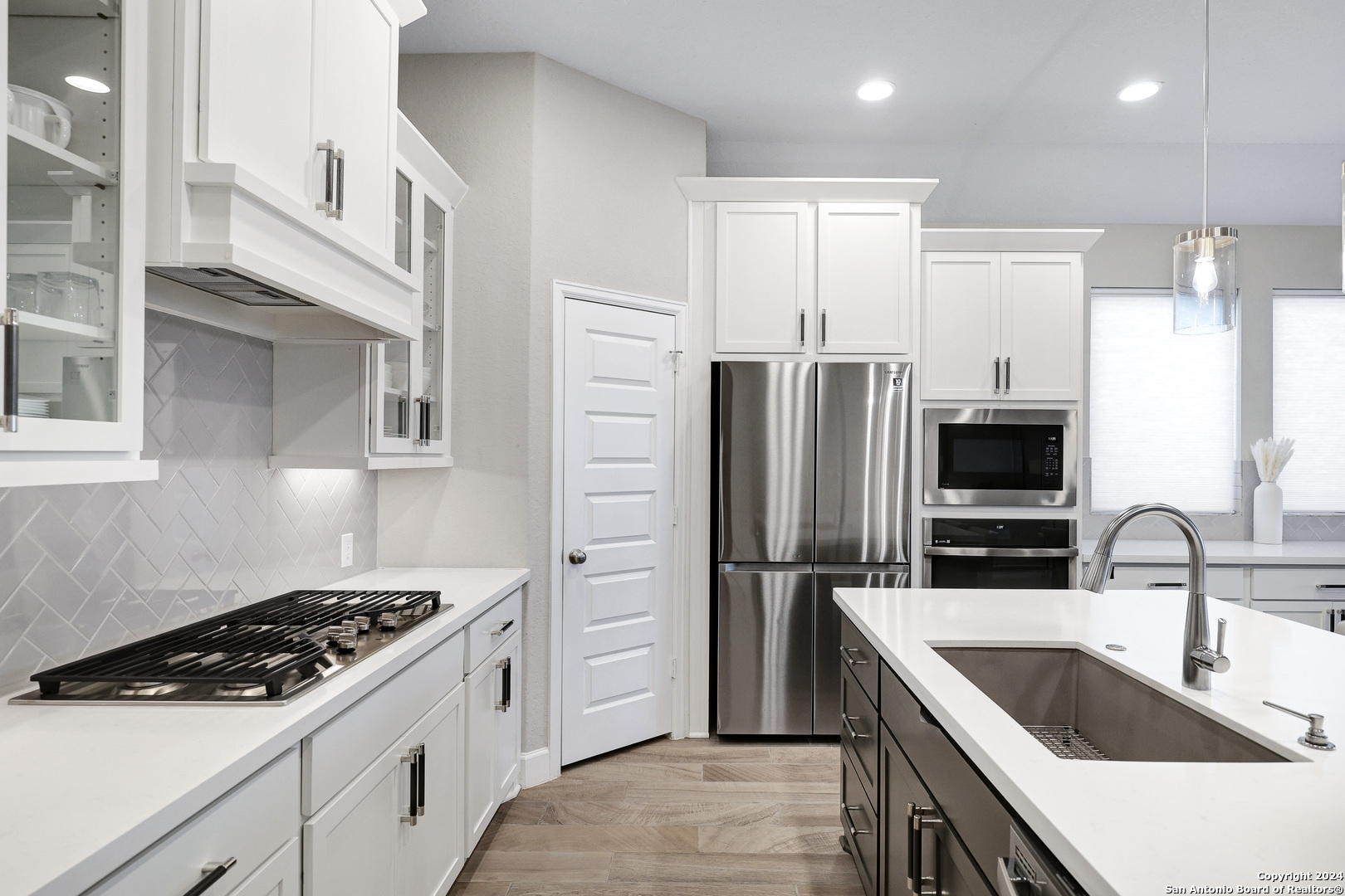 12625 DRAGONFLY LN