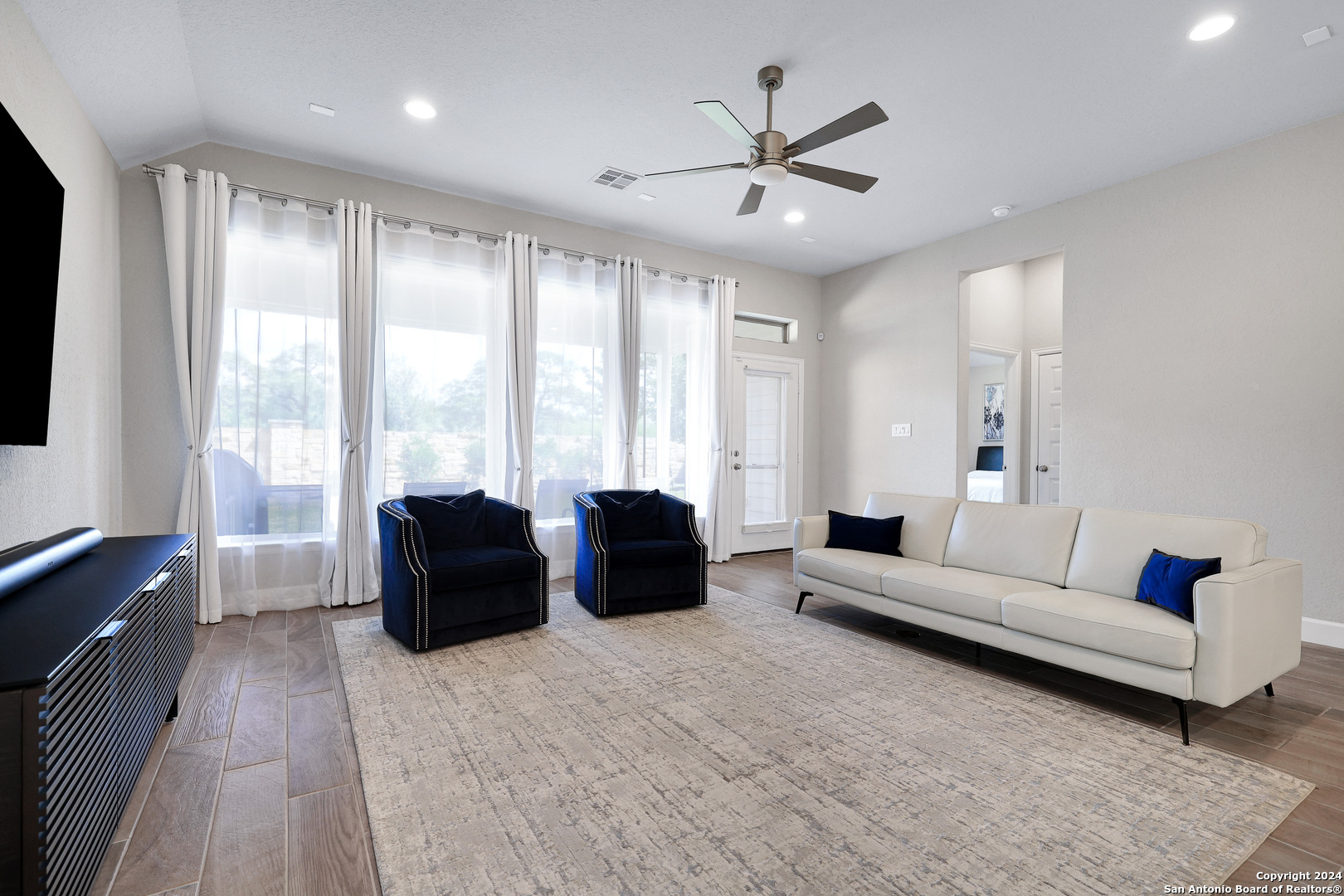 12625 DRAGONFLY LN