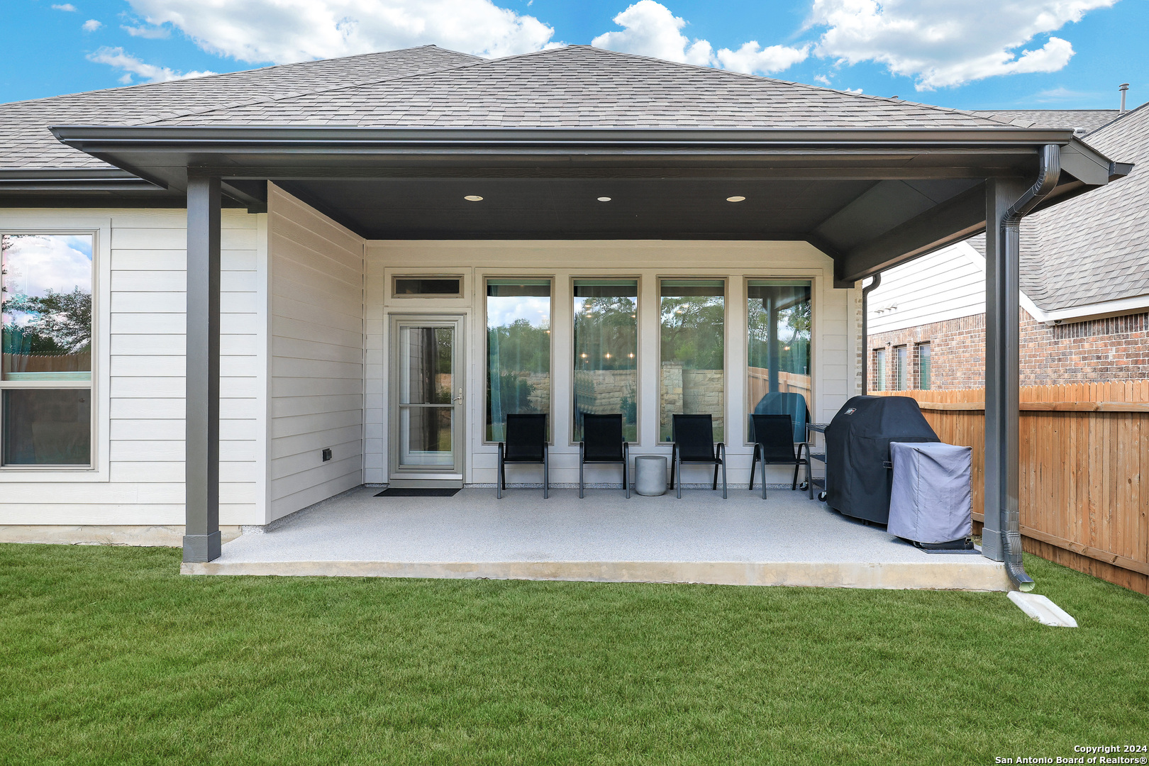 12625 DRAGONFLY LN