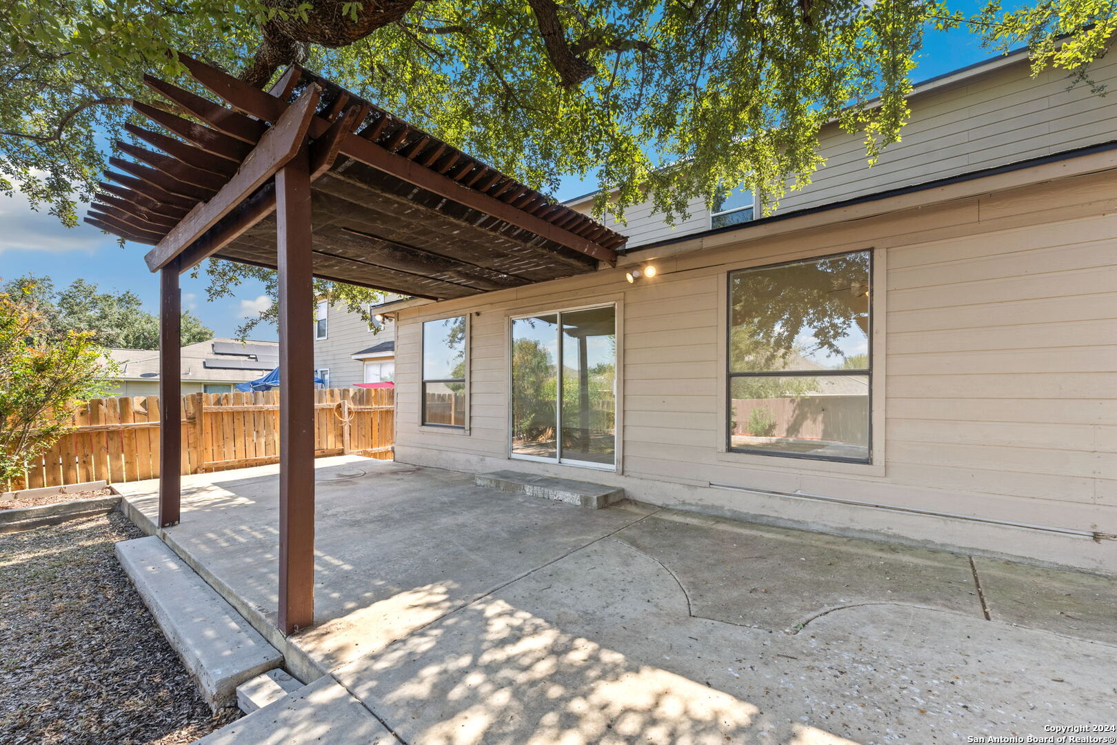 10711 BAYHILL DEN