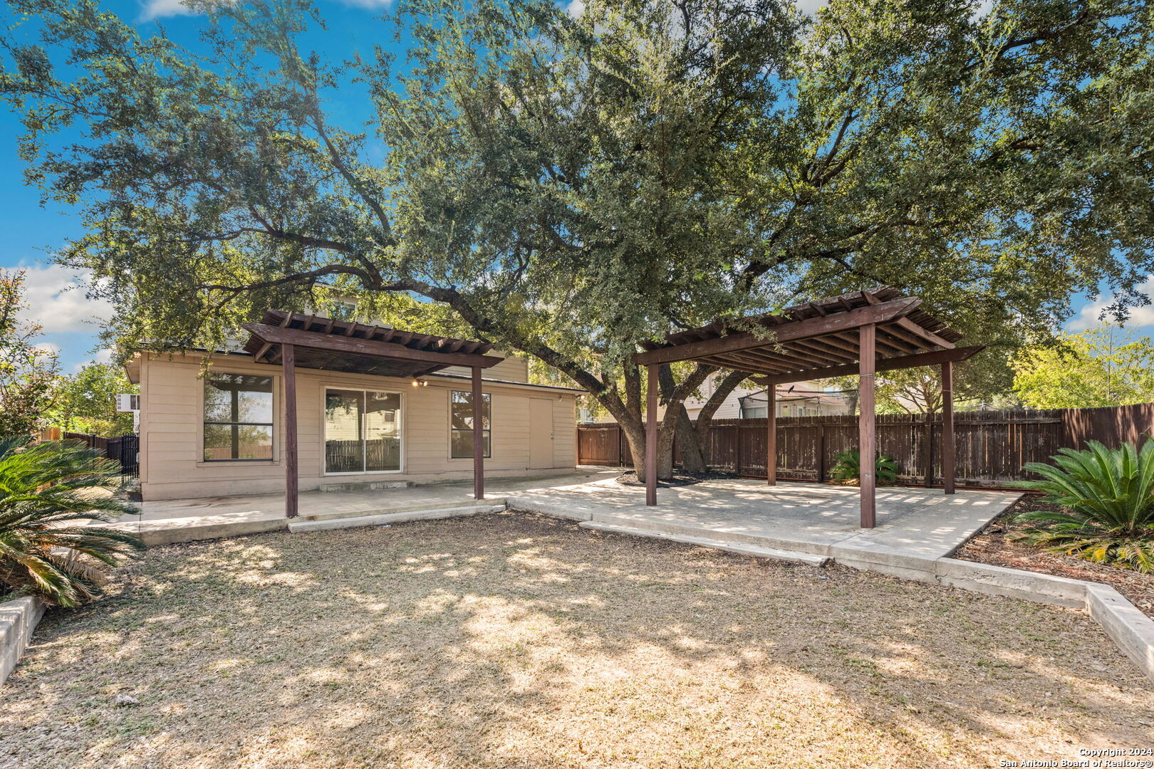 10711 BAYHILL DEN