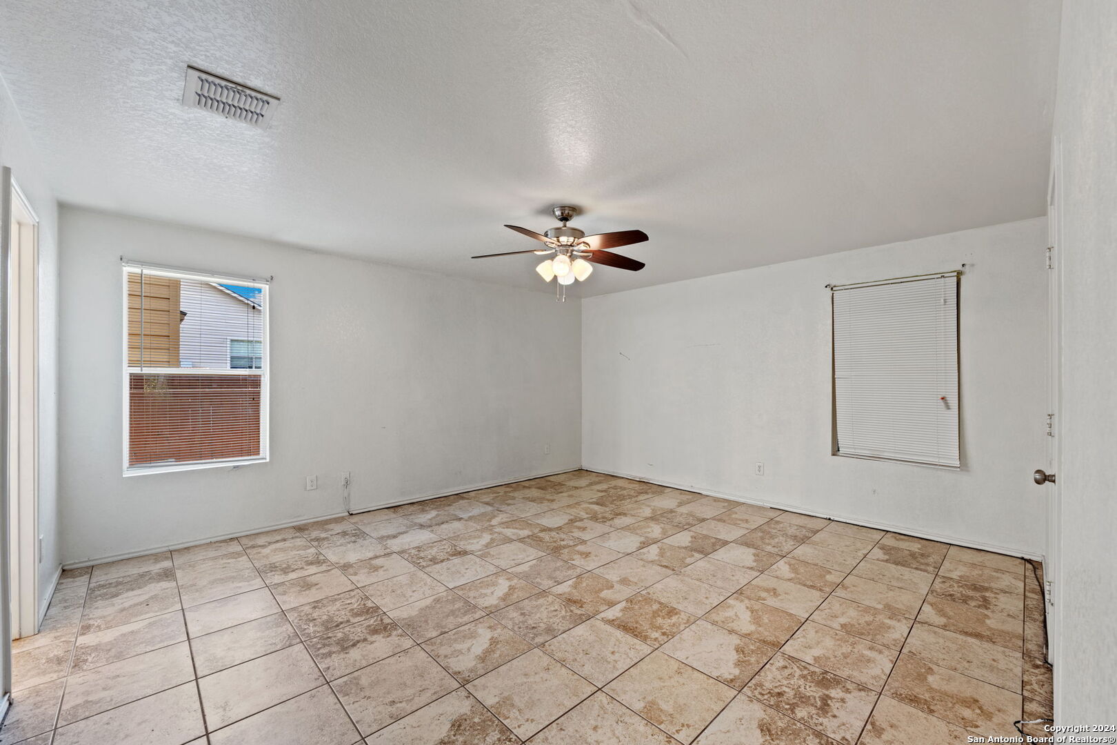 10711 BAYHILL DEN