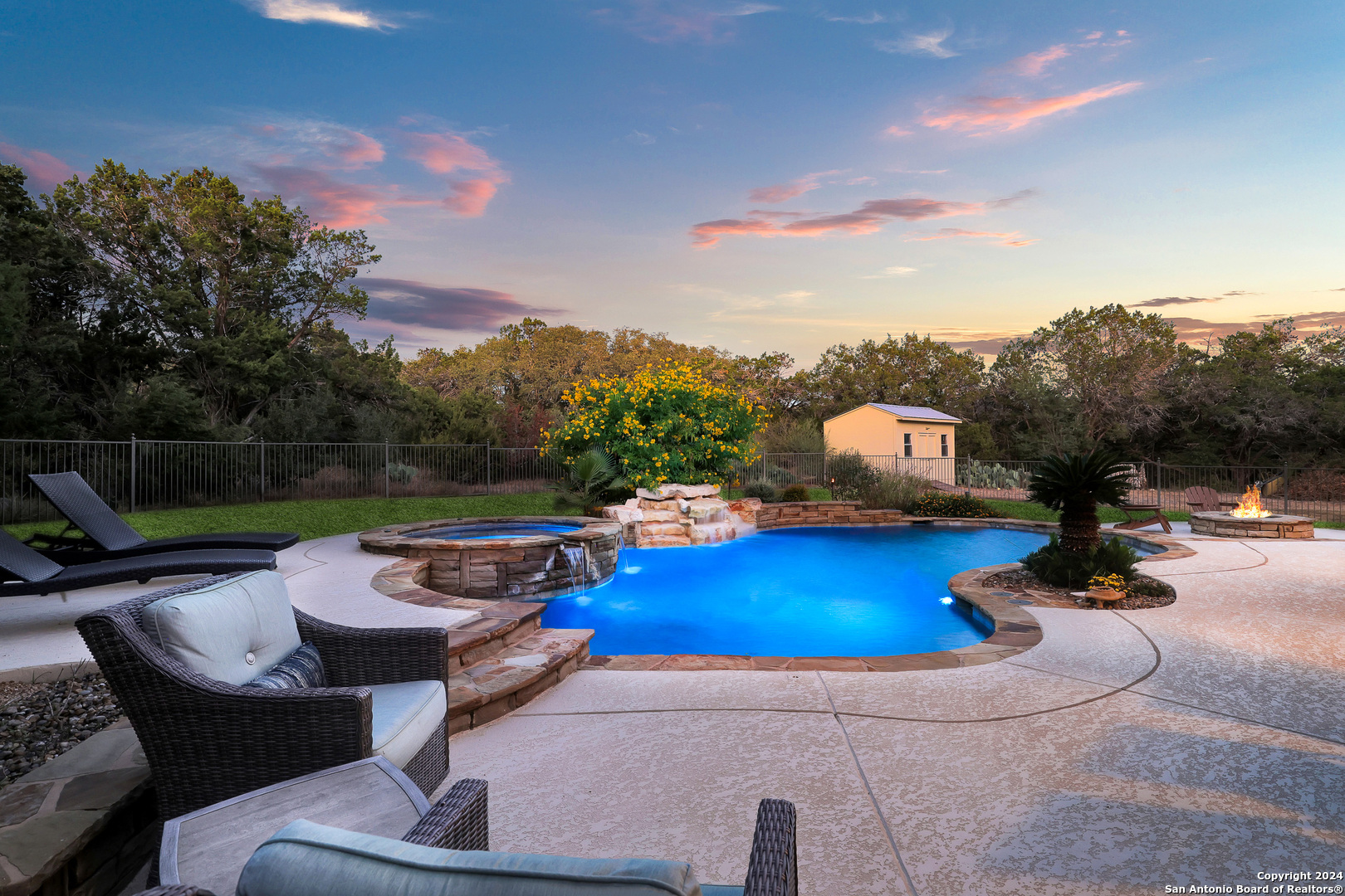 4261 FOSSIL LN