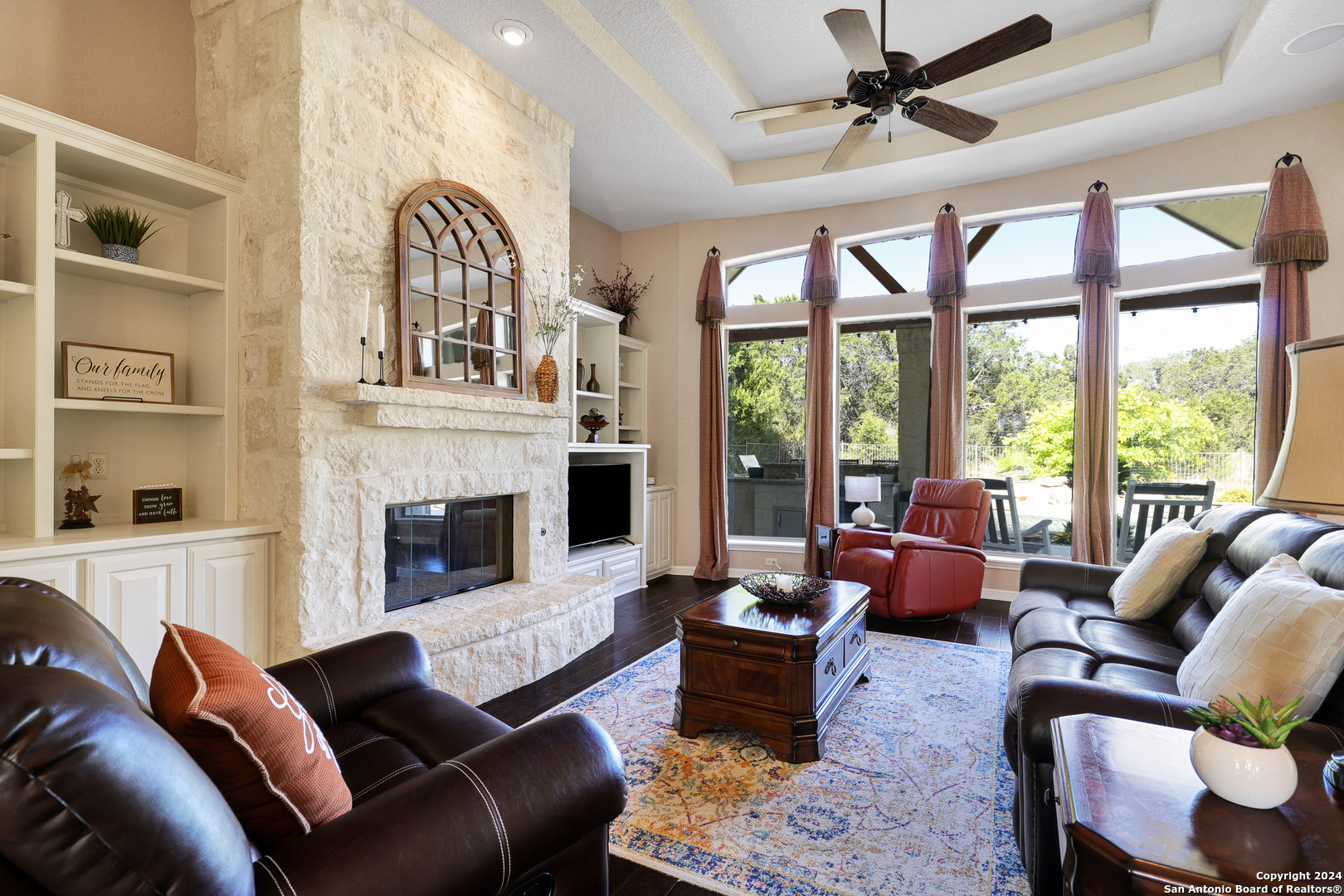 4261 FOSSIL LN