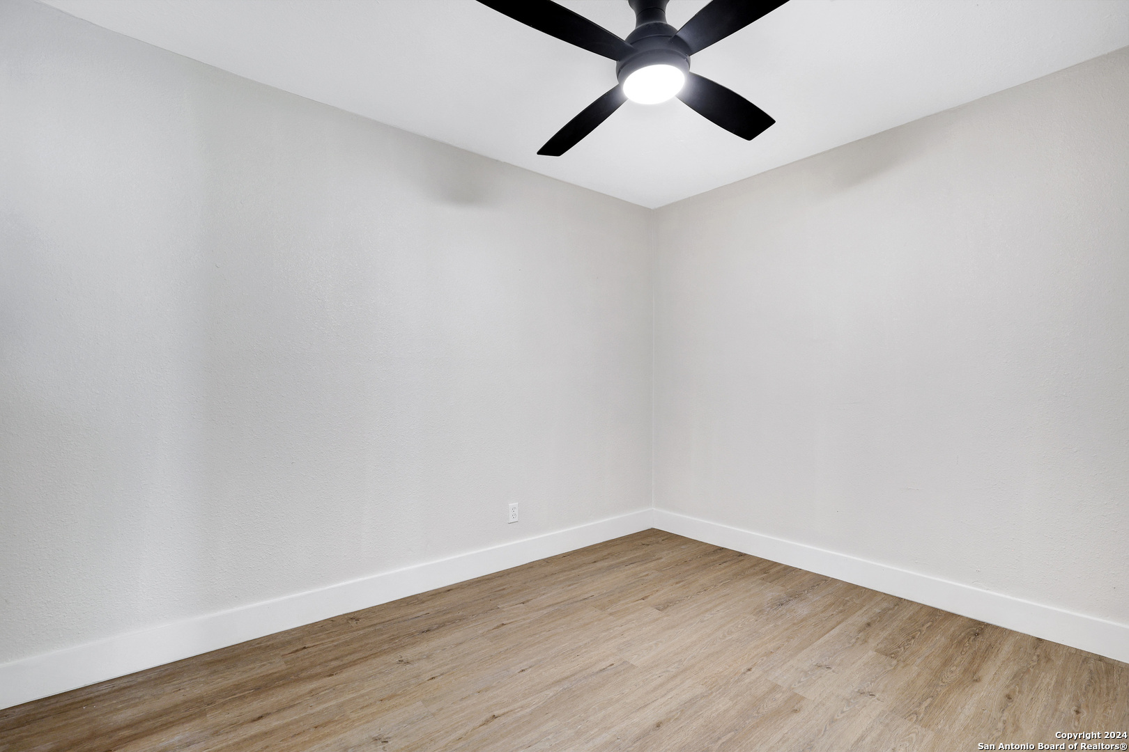 1321 LEE HALL