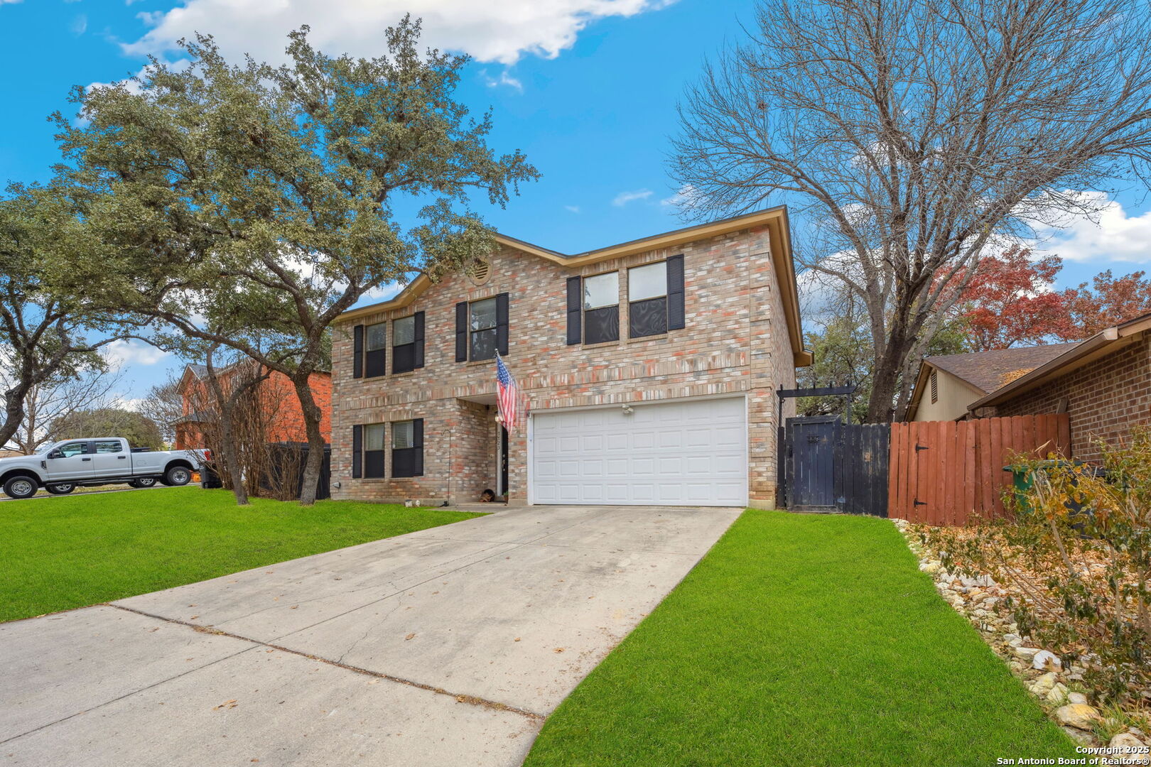 7723 CASCADE OAK DR