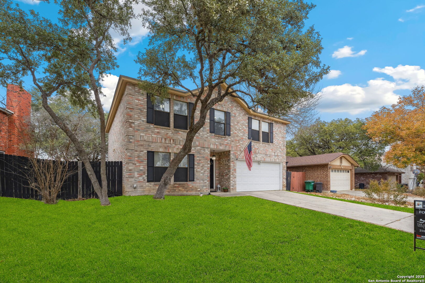 7723 CASCADE OAK DR