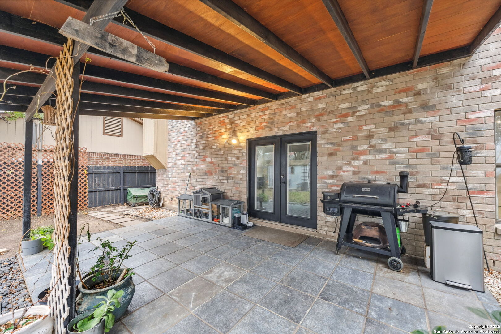 7723 CASCADE OAK DR