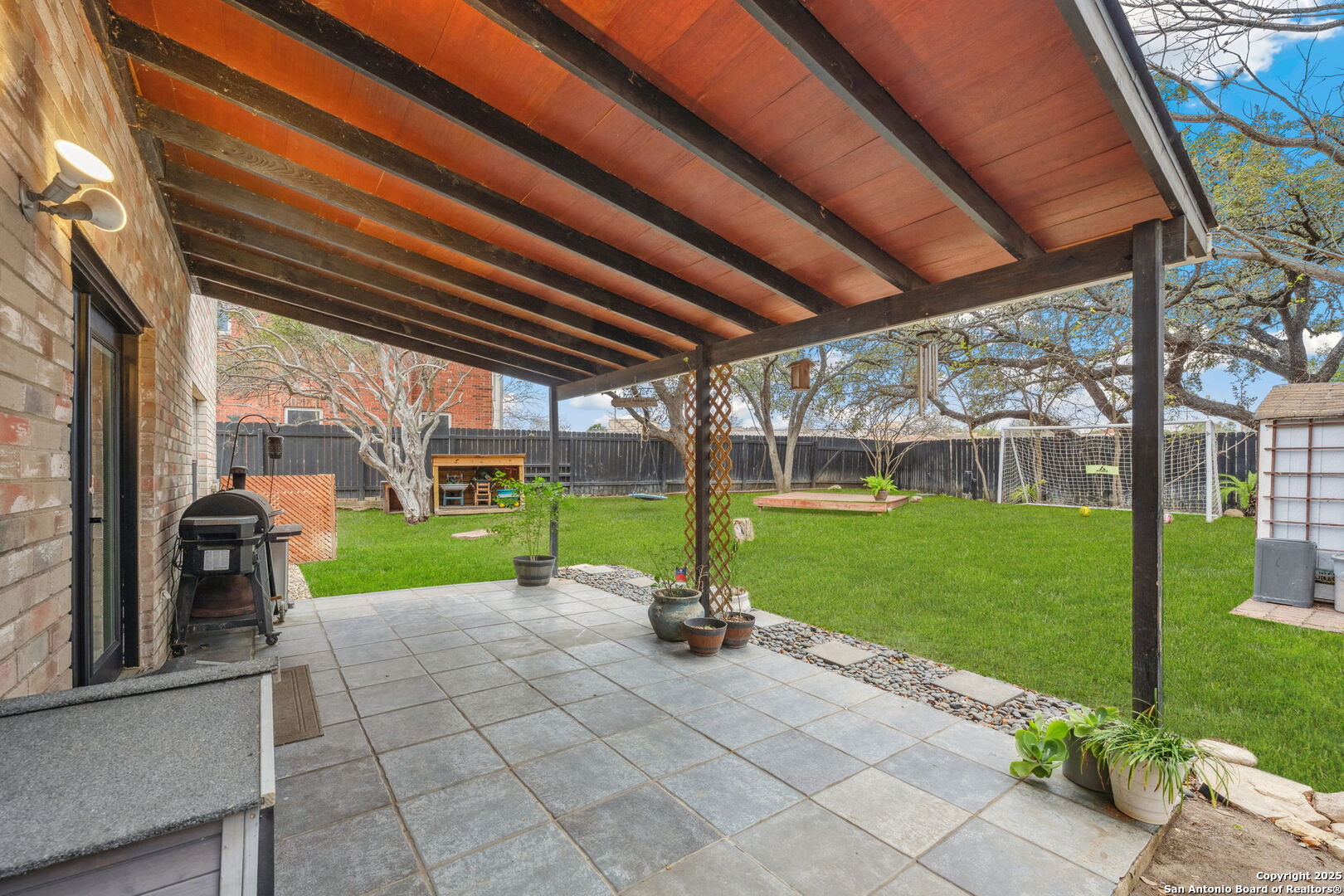 7723 CASCADE OAK DR
