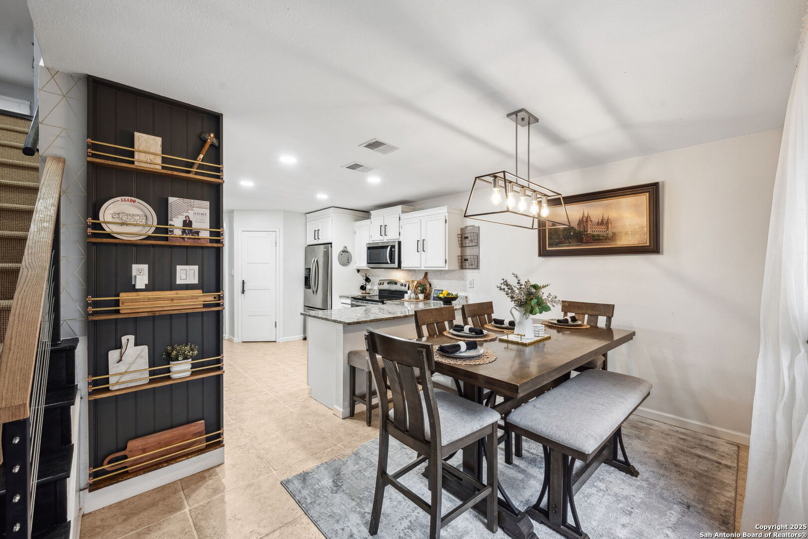 7723 CASCADE OAK DR
