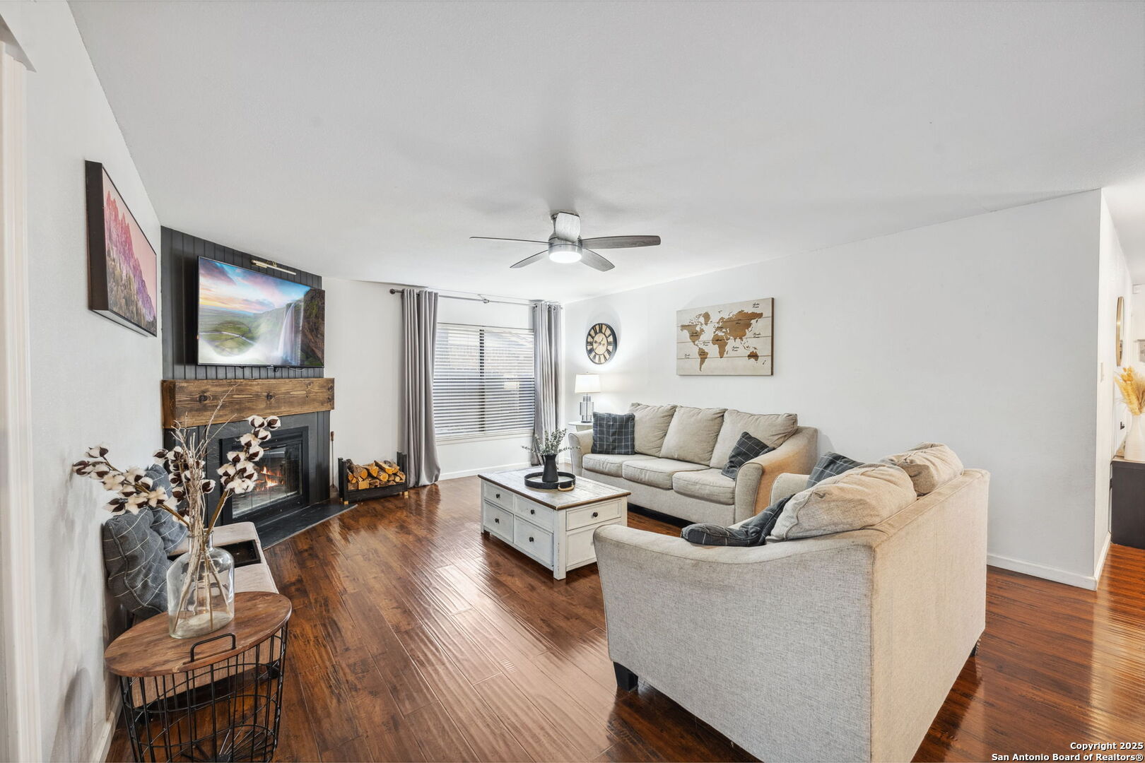 7723 CASCADE OAK DR