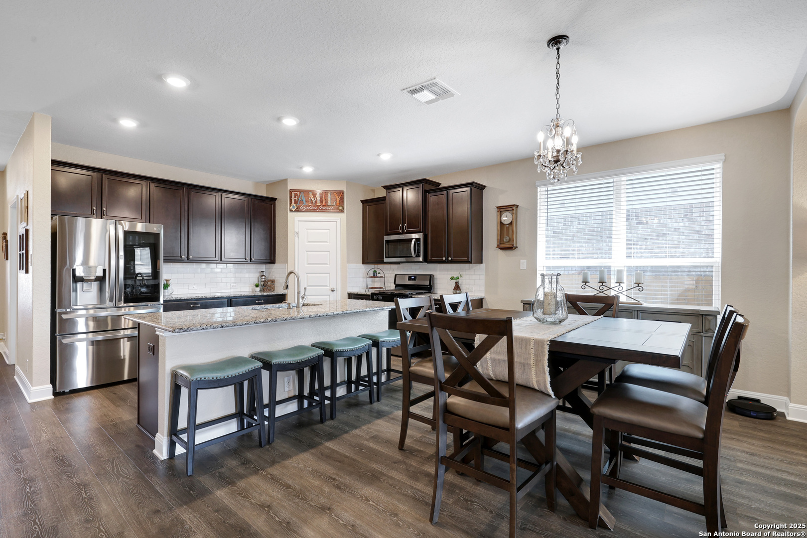 9555 BICKNELL SEDGE