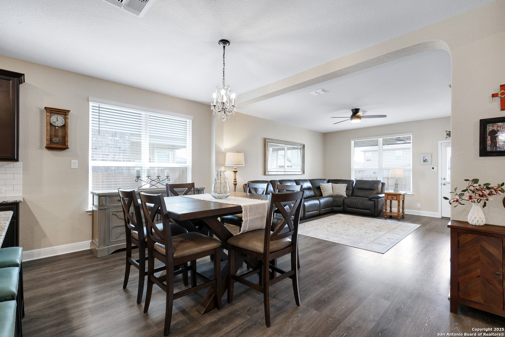 9555 BICKNELL SEDGE