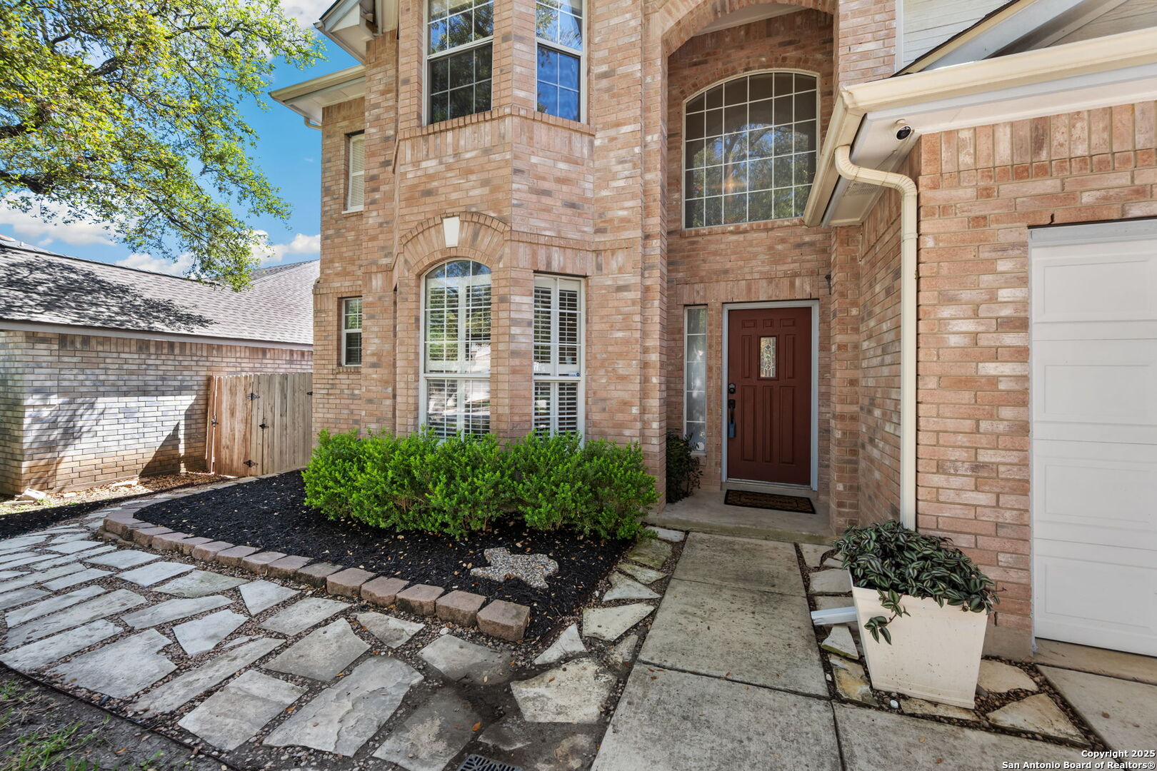 4030 Legend Creek