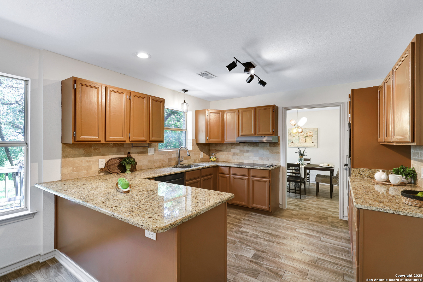 8318 Wickersham