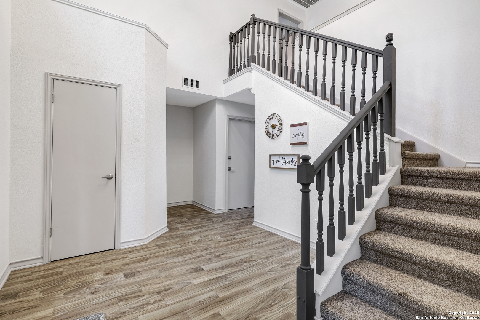 8318 Wickersham